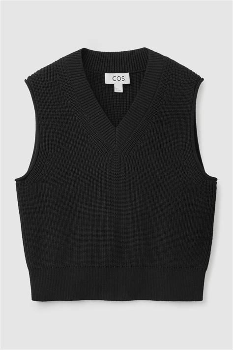 Cos vest women - Discover our women's tops: modern styles designed to last beyond the season. ... Sustainability at COS: Better Looks Beyond ... 1184406001 1184406_group_001 V-NECK ... 
